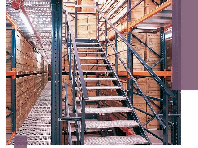 Лестницы складские прочные и безопасные под ключ в Беслане