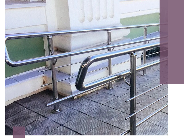 Ограждения пандусов из металла и нержавейки в Беслане